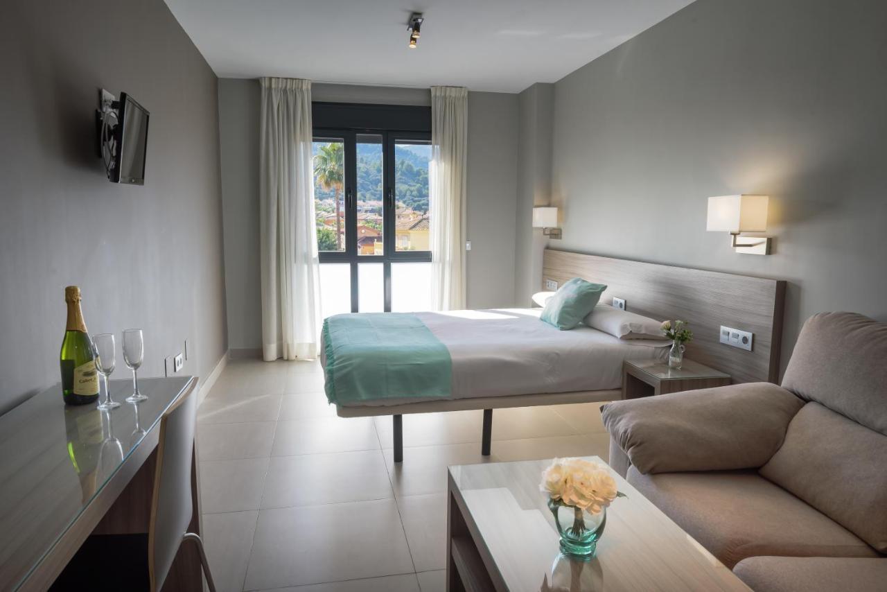 Apartamentos Santa Clara Alhaurín de la Torre Kültér fotó