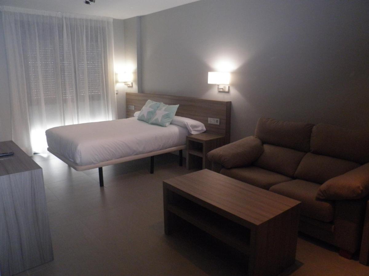 Apartamentos Santa Clara Alhaurín de la Torre Kültér fotó